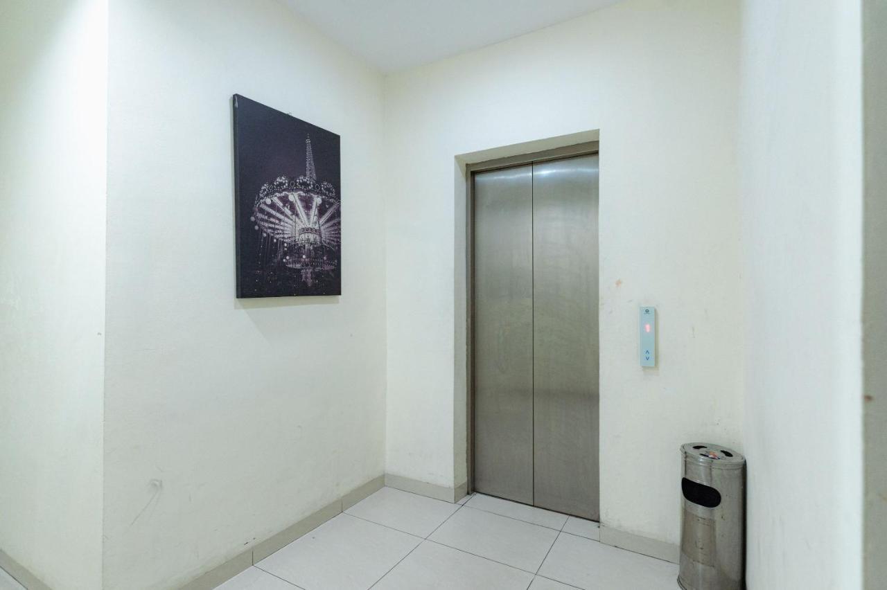 Hotel Reddoorz At Nagoya Indah Batam Exteriér fotografie
